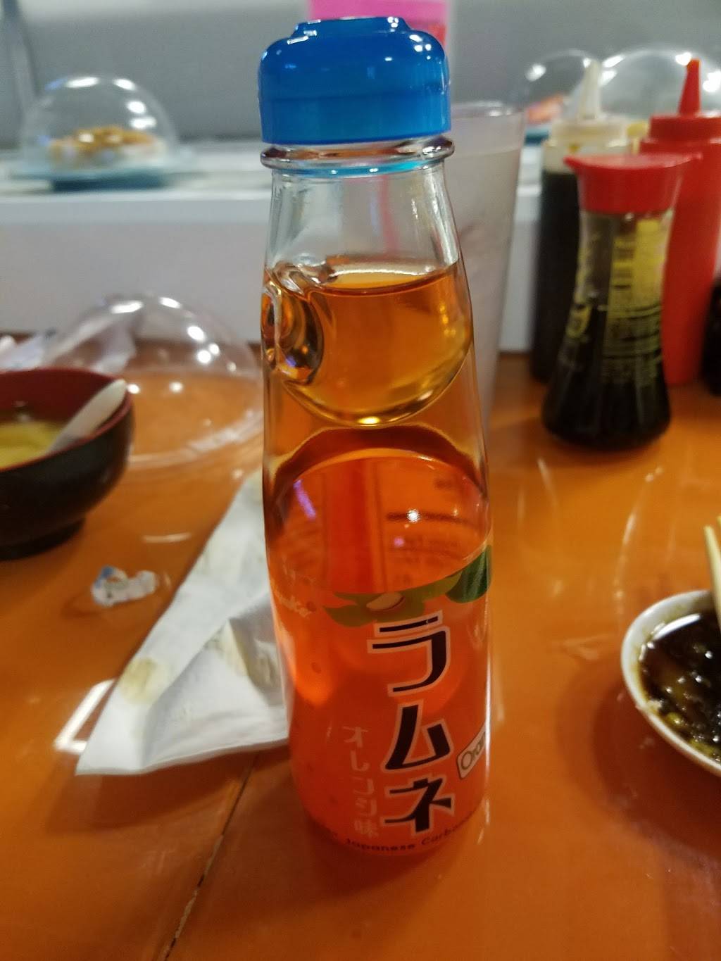 Ahi Revolving Sushi | restaurant | 940 S Gilbert Rd, Gilbert, AZ 85296, USA | 4802848569 OR +1 480-284-8569