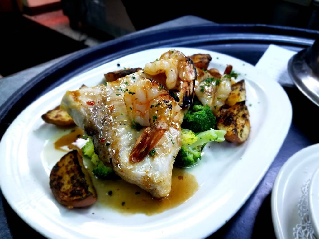 DeLallos Fort Couch Cafe | restaurant | 91 Fort Couch Rd, Pittsburgh, PA 15241, USA | 4128354320 OR +1 412-835-4320