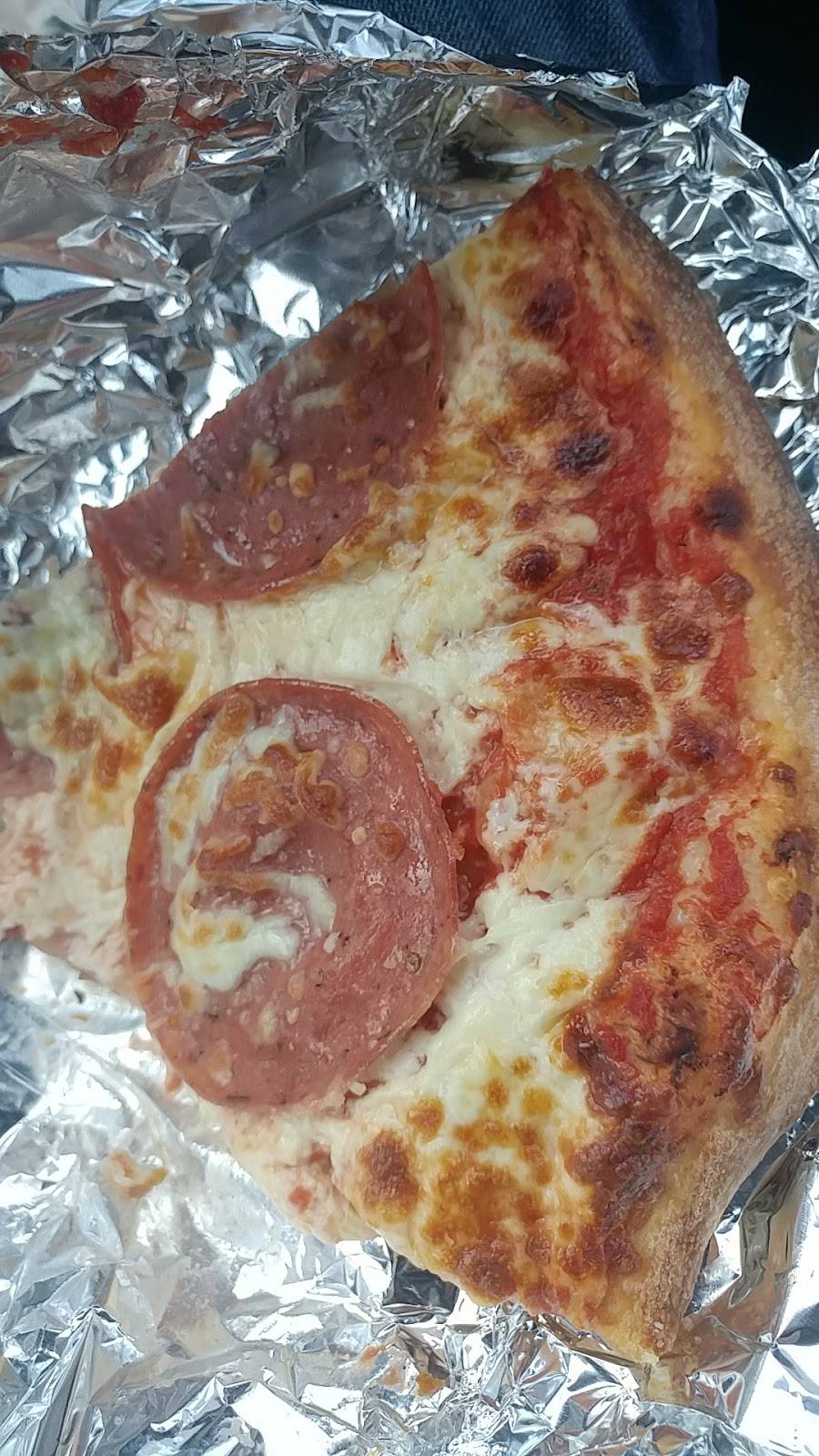 VITOS Pizza | restaurant | 160 North St, Stirling, ON K0K 3E0, Canada | 6133951313 OR +1 613-395-1313