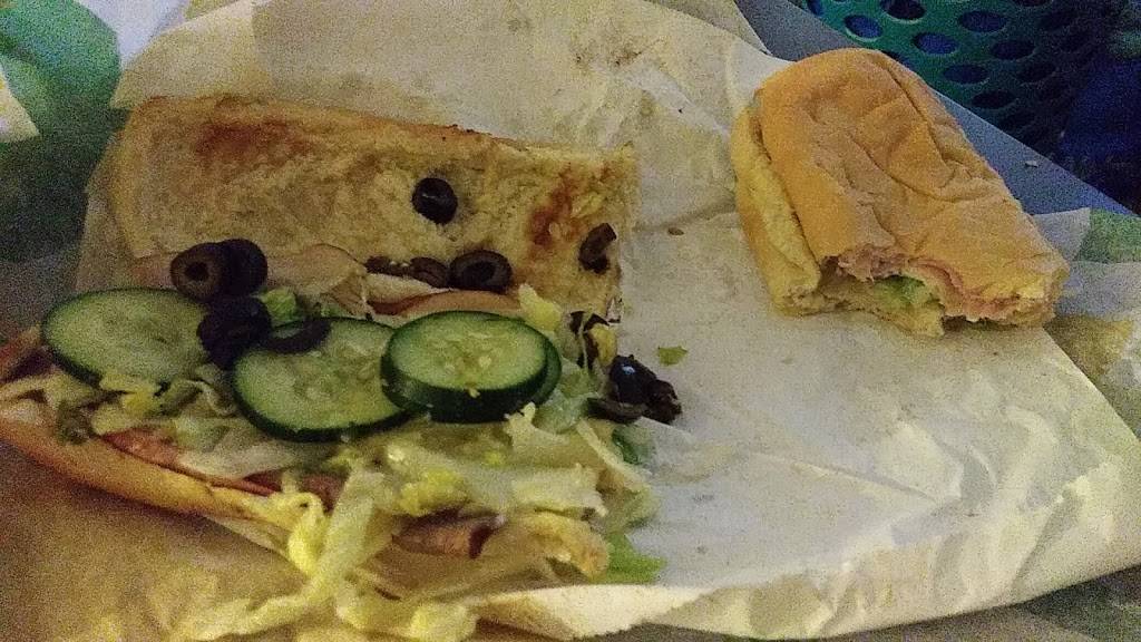 Subway | meal takeaway | 2829 Lancaster Dr NE Suite 190, Salem, OR 97305, USA | 5035878712 OR +1 503-587-8712