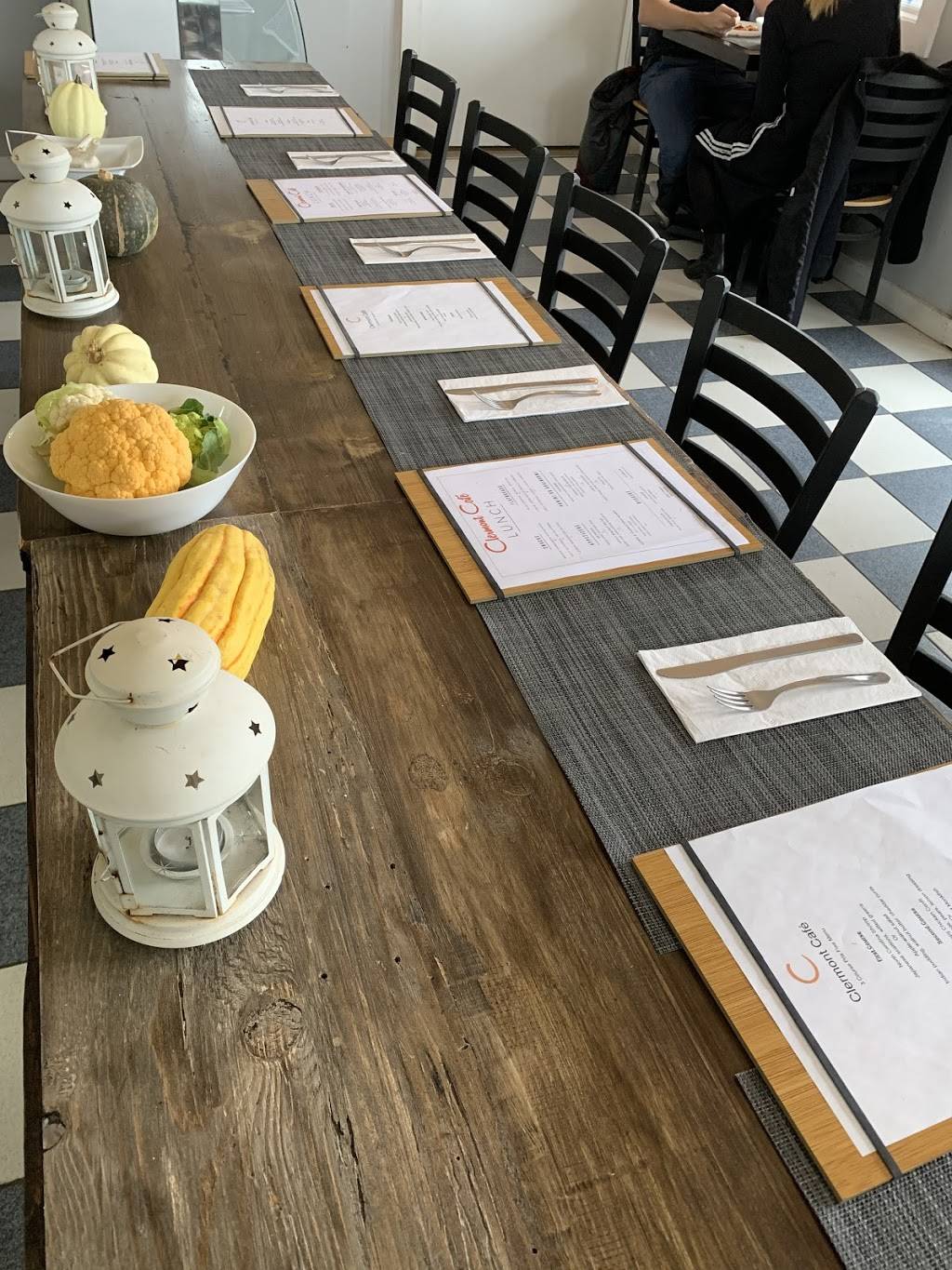 Clermont Café | restaurant | 1774 U.S. 9 #1, Germantown, NY 12526, USA | 5185375577 OR +1 518-537-5577