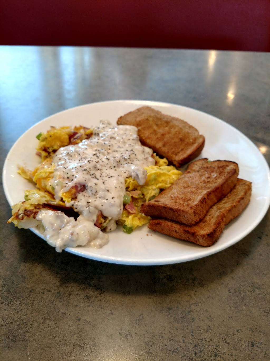 Dimitris Restaurant | restaurant | 6334 W Saginaw Hwy, Lansing, MI 48917, USA | 5173236867 OR +1 517-323-6867