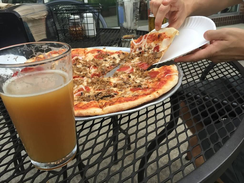 Randys Pizza | restaurant | 4810 Hope Valley Road suite 112 suite 112, Durham, NC 27707, USA | 9194036850 OR +1 919-403-6850