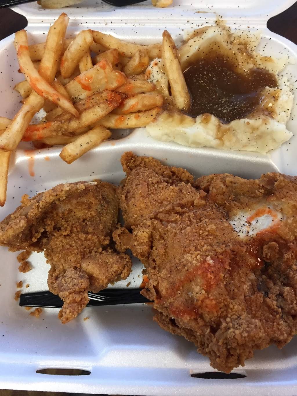 Champys Famous Fried Chicken Athens | restaurant | 1120 Baxter St, Athens, GA 30606, USA | 7068503092 OR +1 706-850-3092