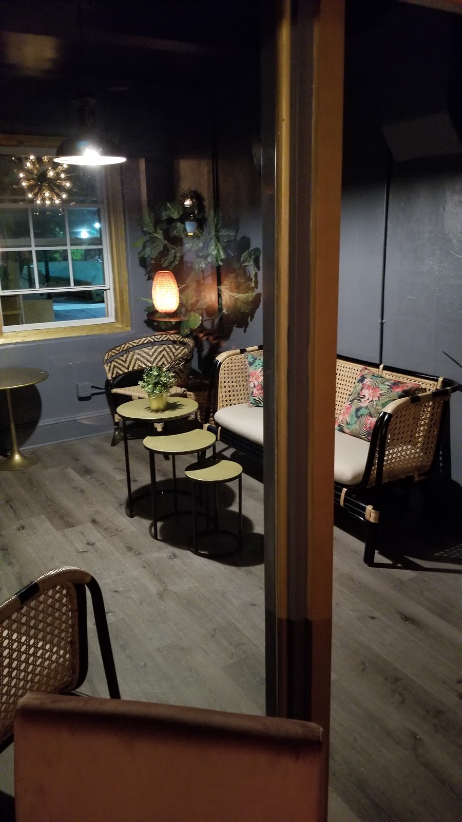 C & C Social House | restaurant | 314 Auburn Ave NE, Atlanta, GA 30303, USA | 4043903285 OR +1 404-390-3285