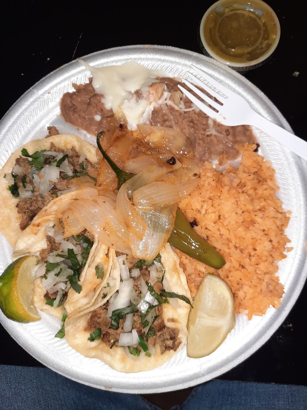 Tacos El Guanajuato | restaurant | 698-500 S 2nd Ave, Dodge City, KS 67801, USA | 6202536798 OR +1 620-253-6798