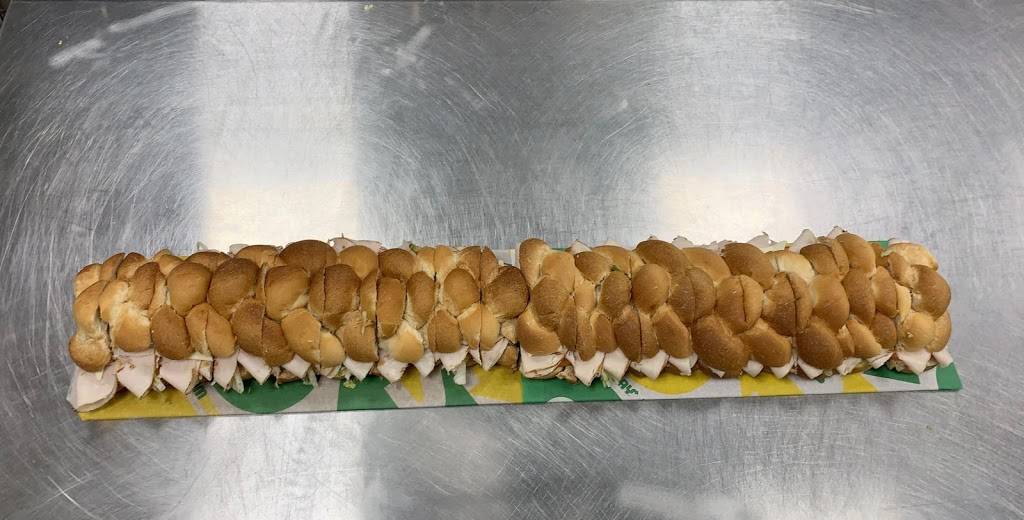 Subway | restaurant | 1150 129th Ave, Wayland, MI 49348, USA | 2697927984 OR +1 269-792-7984