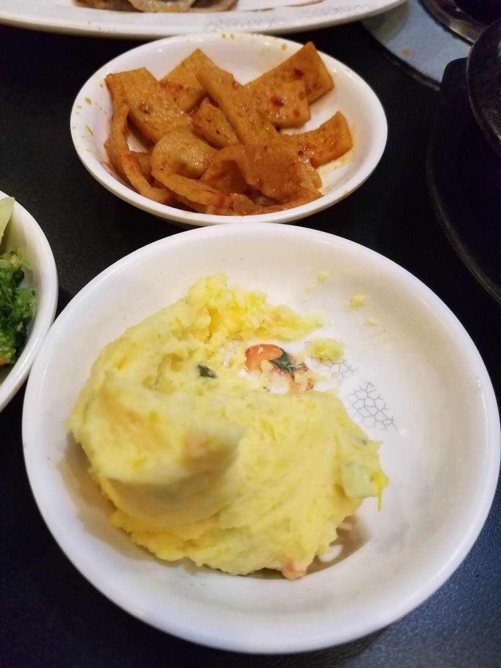 Honey Pig BBQ | restaurant | 13818-B Braddock Rd, Centreville, VA 20121, USA | 7038305959 OR +1 703-830-5959