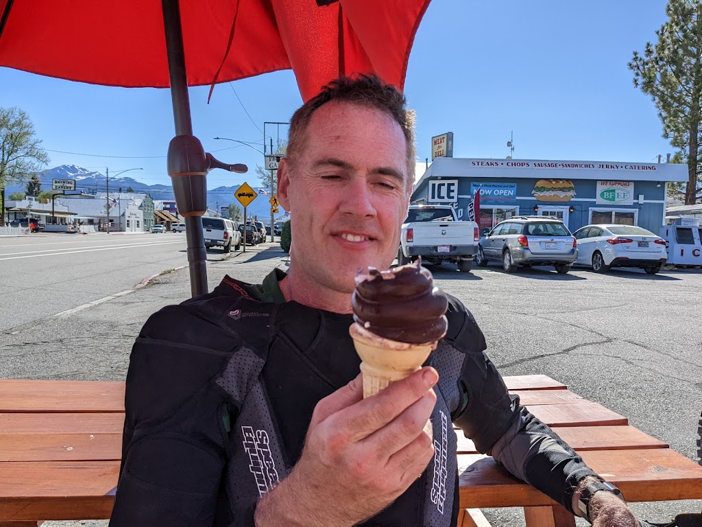 Jolly Kone | restaurant | 178 Main St, Bridgeport, CA 93517, USA | 7609327555 OR +1 760-932-7555