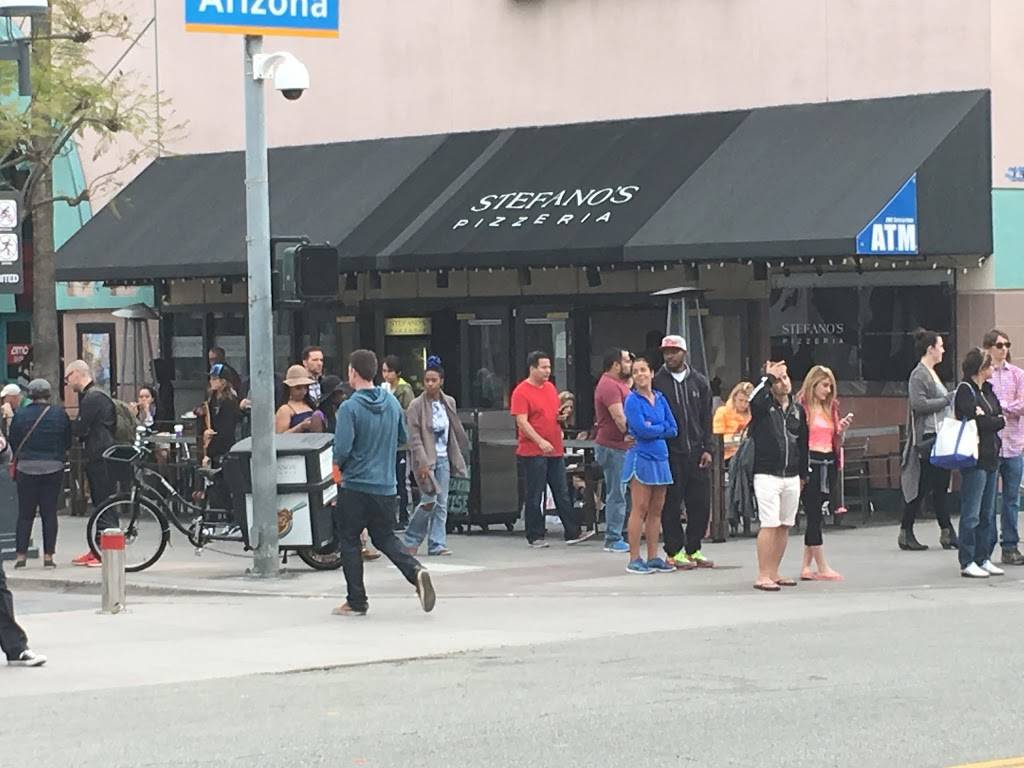 Stefanos Pizzerias | restaurant | 1310 3rd St, Santa Monica, CA 90401, USA | 3105872429 OR +1 310-587-2429