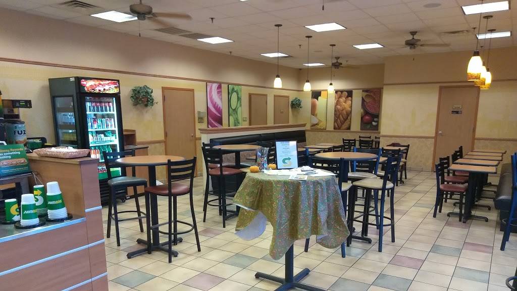 Subway Restaurants | restaurant | 216 E Fairmount St, Coopersburg, PA 18036, USA | 4848639090 OR +1 484-863-9090