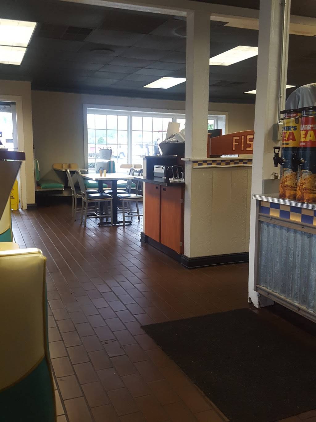 Long John Silvers | restaurant | 491 Front St W, Coeburn, VA 24230, USA | 2763955254 OR +1 276-395-5254