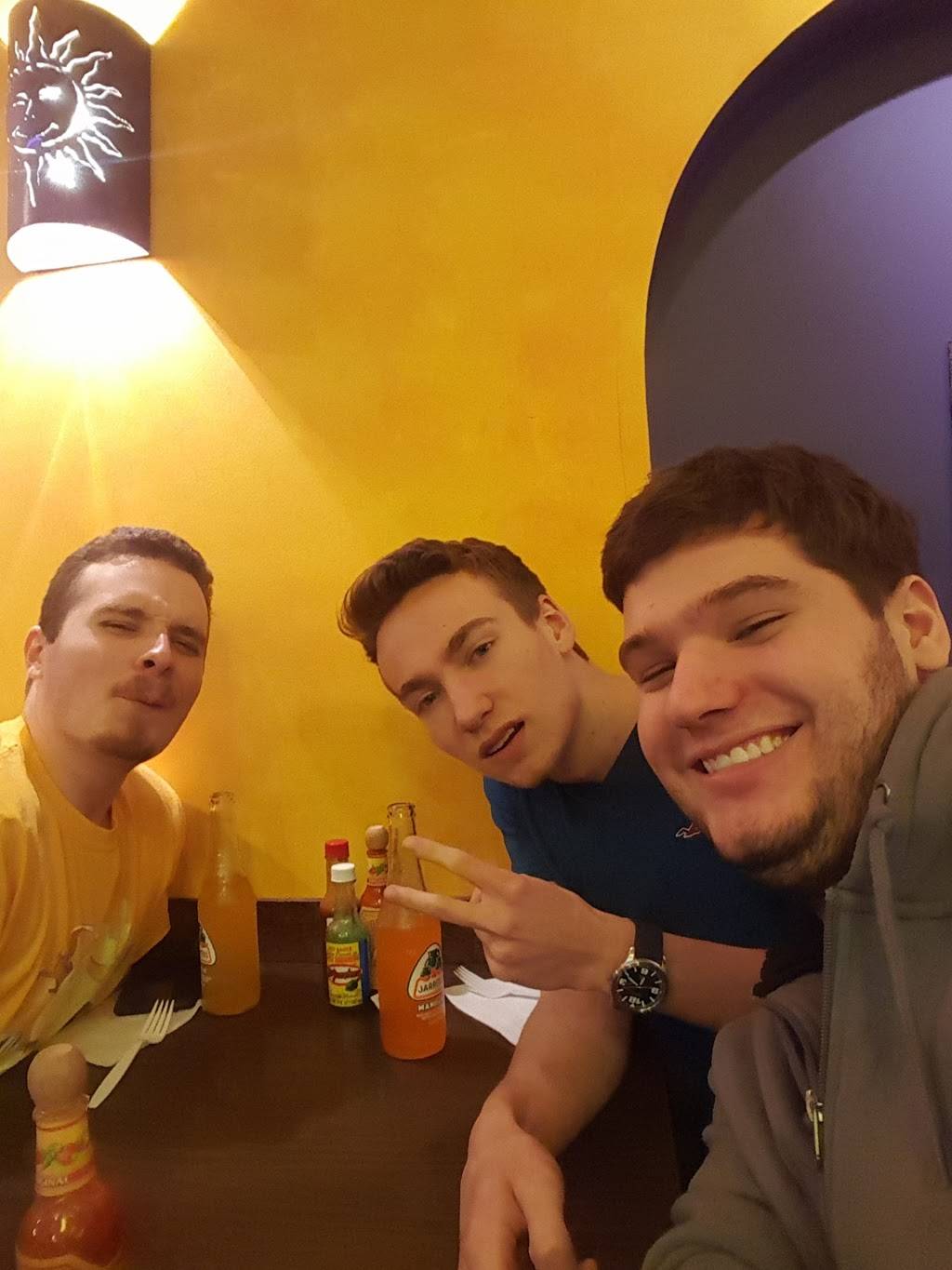 3 Chicas Mexican Kitchen | meal takeaway | 637 Wyckoff Ave, Wyckoff, NJ 07481, USA | 2018484700 OR +1 201-848-4700