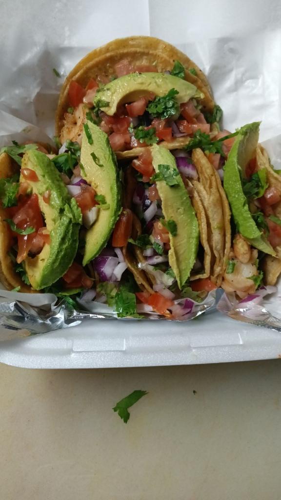 Los Picosos Taqueria | restaurant | 2422 W National Ave, Milwaukee, WI 53204, USA | 4144160434 OR +1 414-416-0434