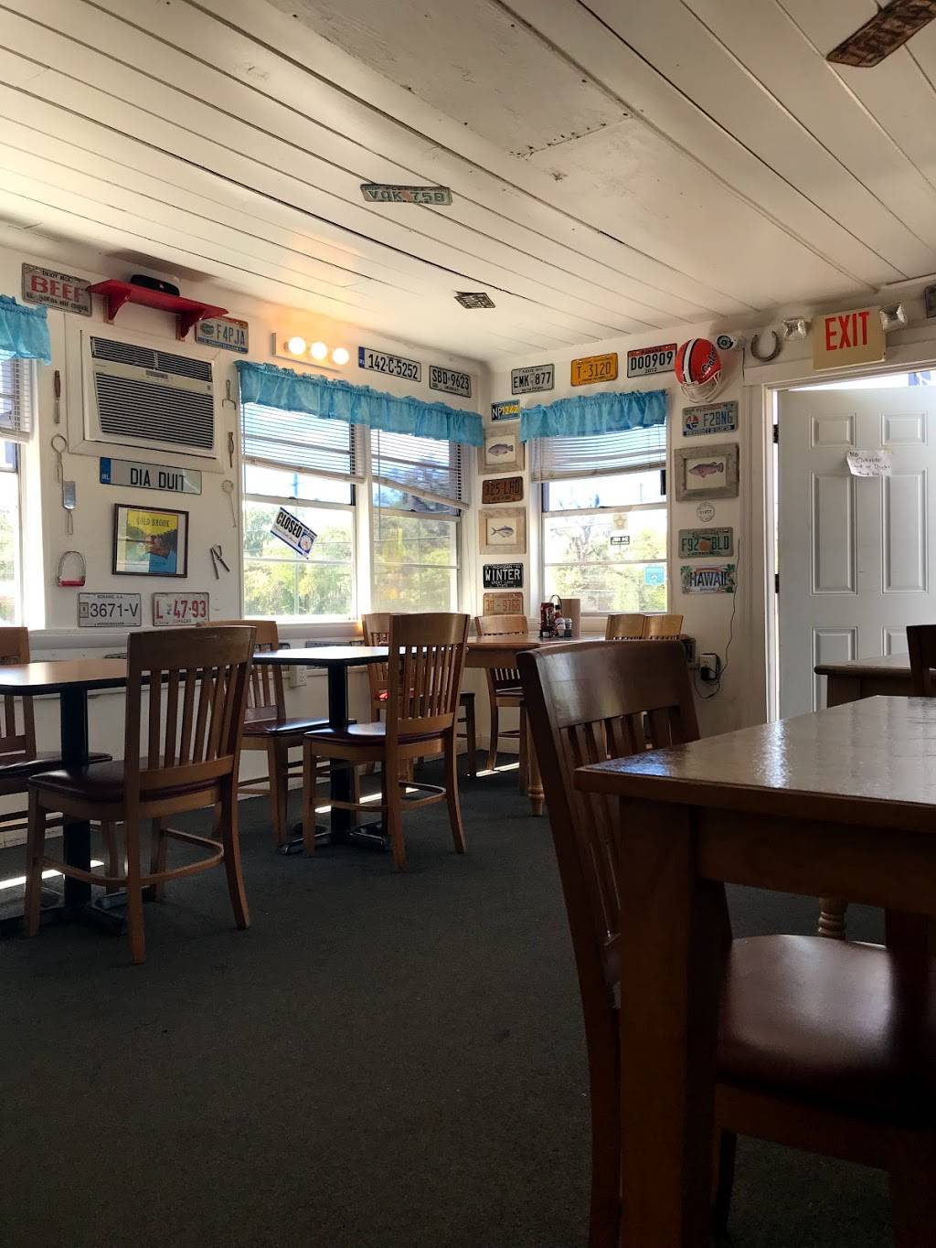 Rons Roadside Grille | restaurant | 3220 Broad St, Brooksville, FL 34604, USA | 3527545005 OR +1 352-754-5005