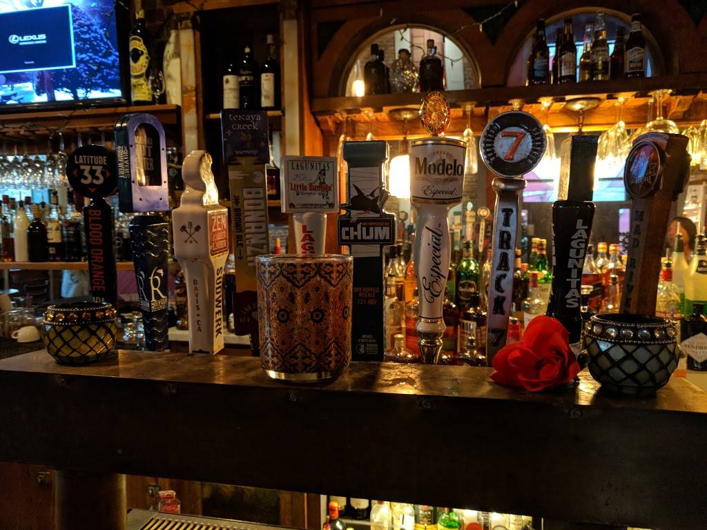 Lolas Lounge | restaurant | 9085 Elk Grove Blvd, Elk Grove, CA 95624, USA | 9166855652 OR +1 916-685-5652