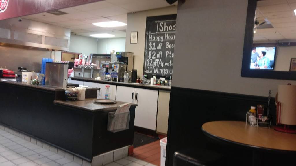 Shooters Wings & Things | restaurant | 1464 W Yosemite Ave, Manteca, CA 95337, USA | 2098258787 OR +1 209-825-8787