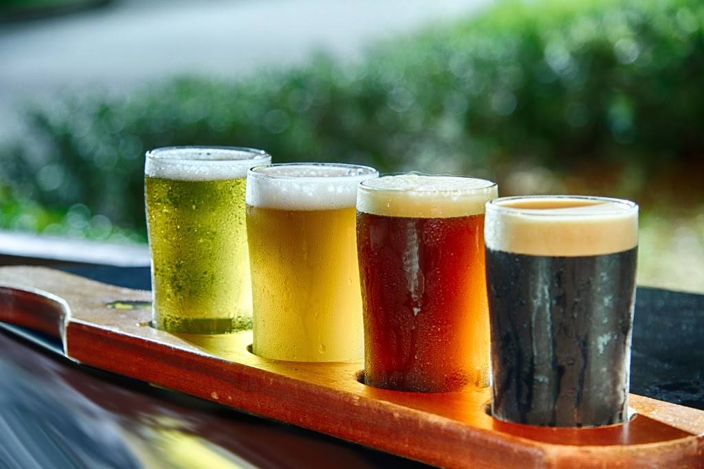 World of Beer | restaurant | 2385 S Hwy 27, Clermont, FL 34711, USA | 3522419797 OR +1 352-241-9797