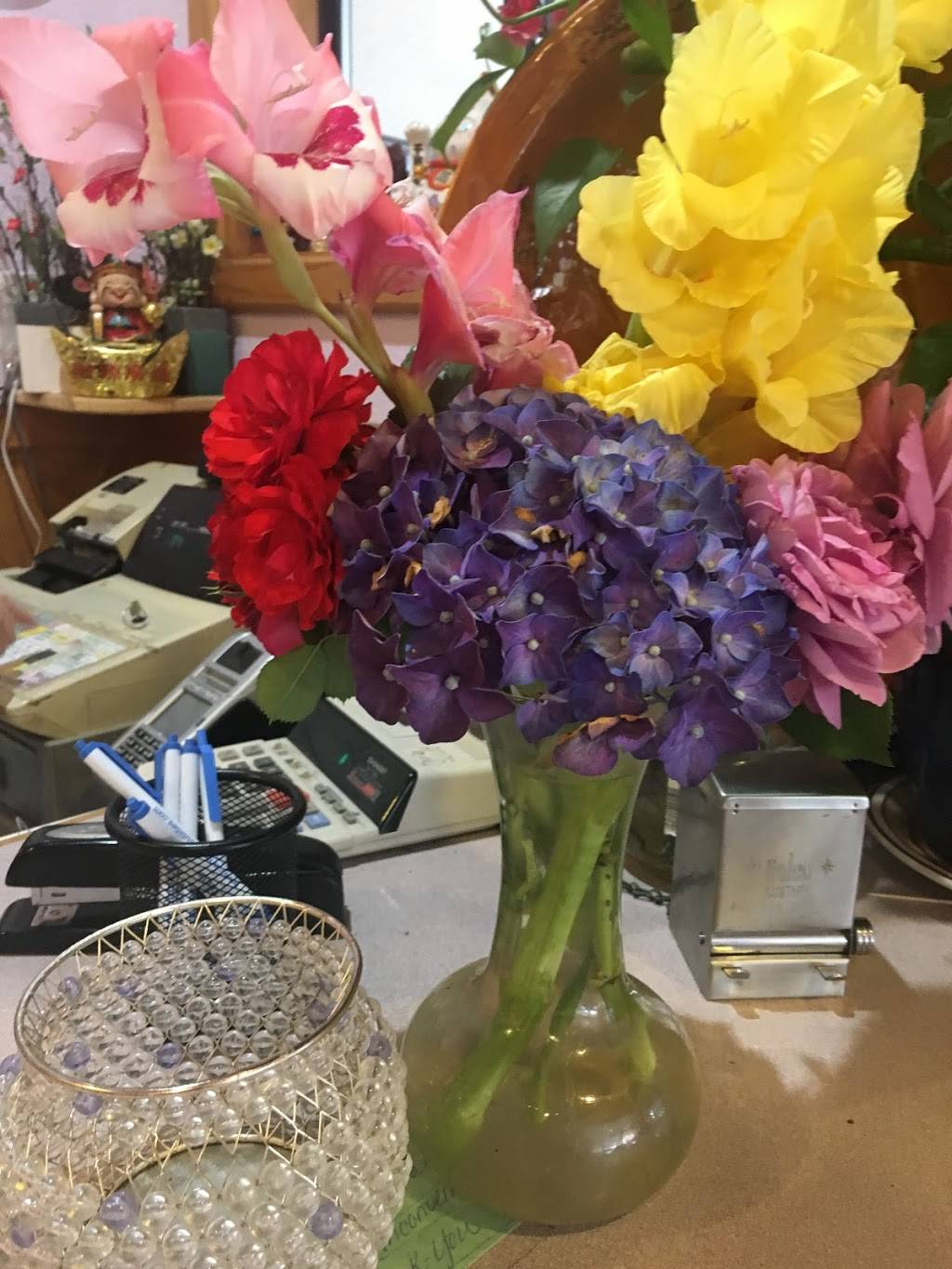 Silver Dragon | restaurant | 3605 E 4th Plain Blvd, Vancouver, WA 98661, USA | 3606942212 OR +1 360-694-2212