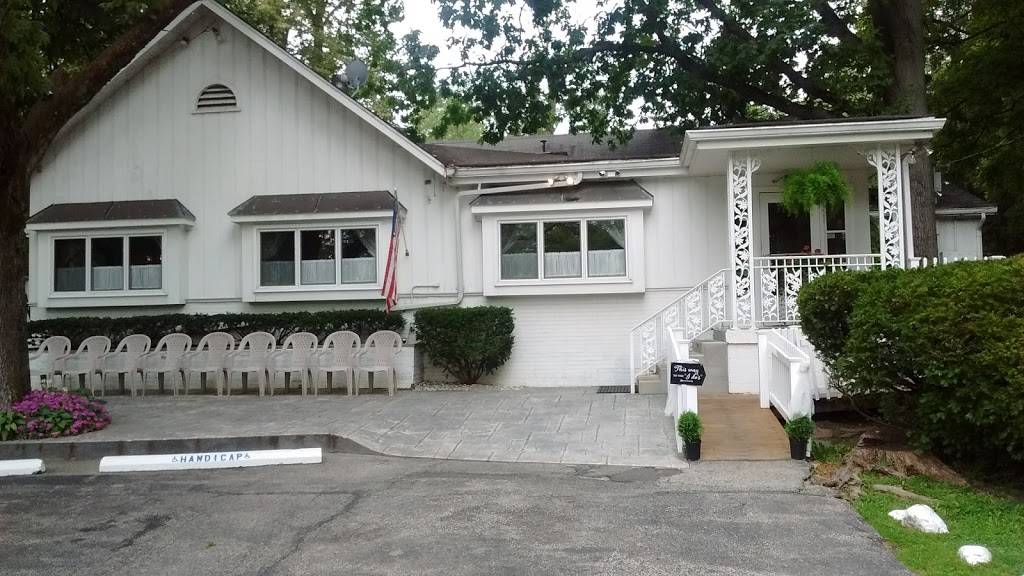 Hollyhock Hill | meal takeaway | 8110 N College Ave, Indianapolis, IN 46240, USA | 3172512294 OR +1 317-251-2294