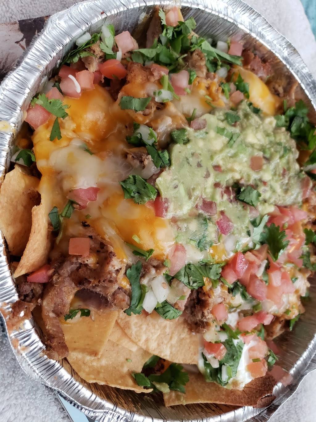 Holé Molé Tacos | restaurant | 531 E Carson St, Carson, CA 90745, USA | 3109529382 OR +1 310-952-9382