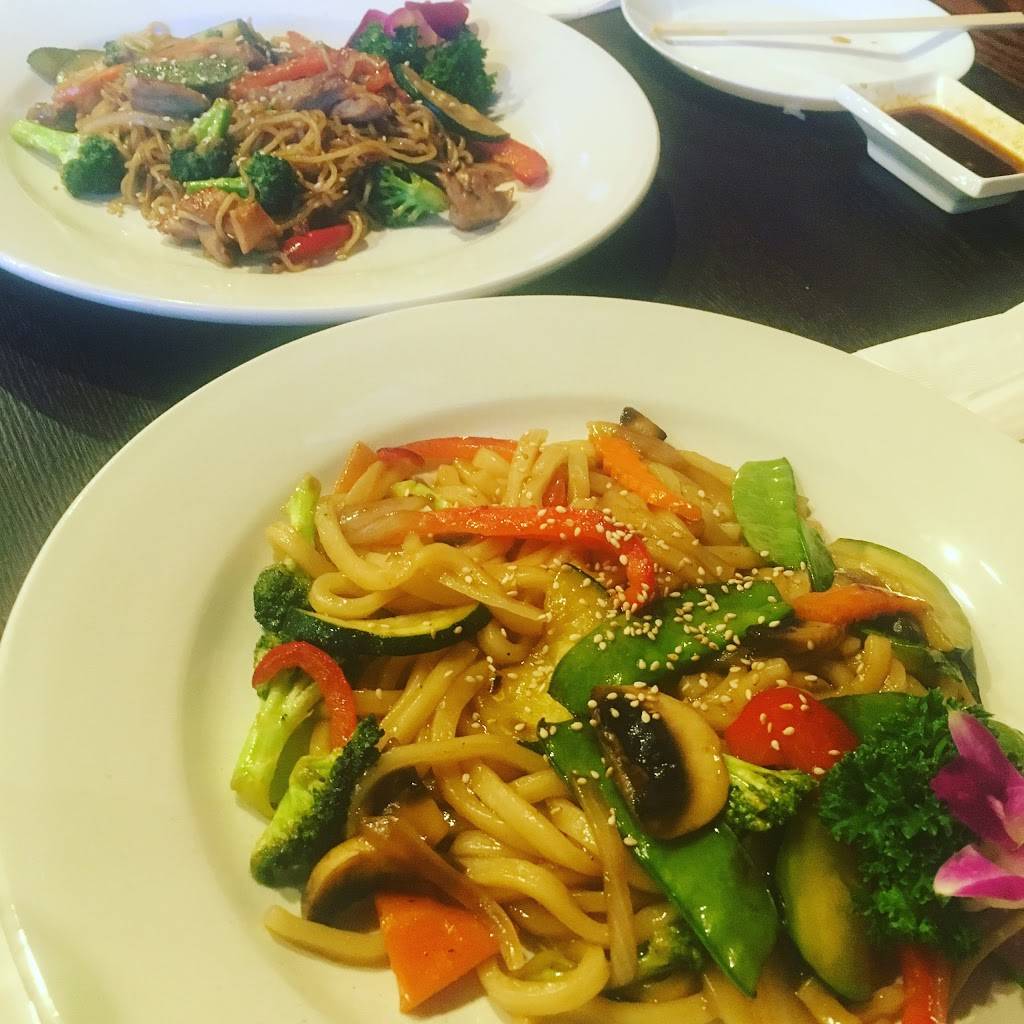 Uri Sushi & Grill | restaurant | 3322 E Fountain Blvd, Colorado Springs, CO 80910, USA | 7193944967 OR +1 719-394-4967