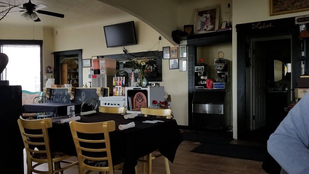 Olivias Cafe | restaurant | 1047 Freedom Blvd, Watsonville, CA 95076, USA | 8315365292 OR +1 831-536-5292