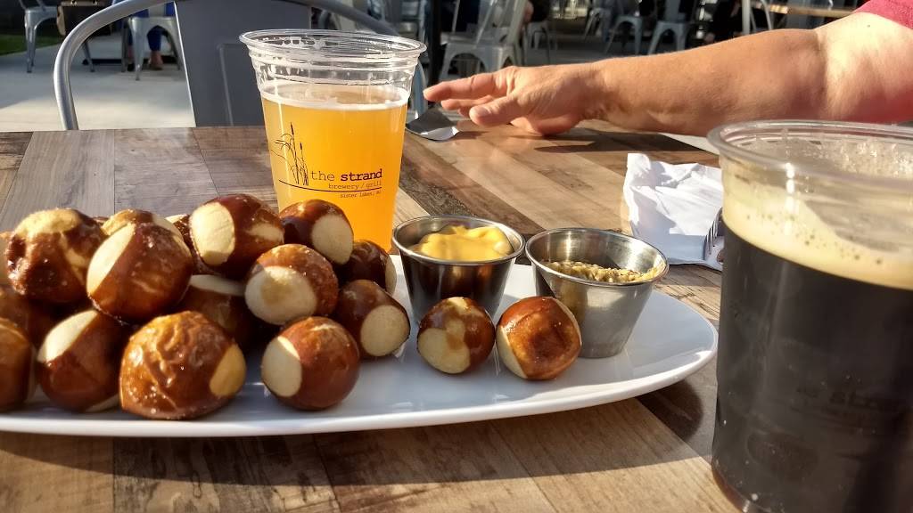 The Strand Brewery and Grill | restaurant | 93415 Co Rd 690, Dowagiac, MI 49047, USA | 2694247500 OR +1 269-424-7500