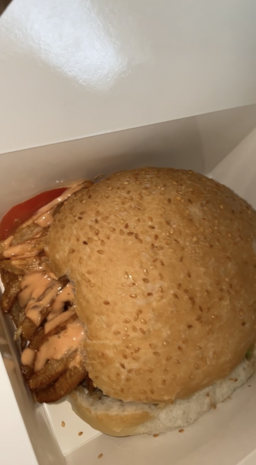 Casper Burger & Escalope | restaurant | 49010 Romeo Plank Rd, Macomb, MI 48044, USA | 5868381111 OR +1 586-838-1111