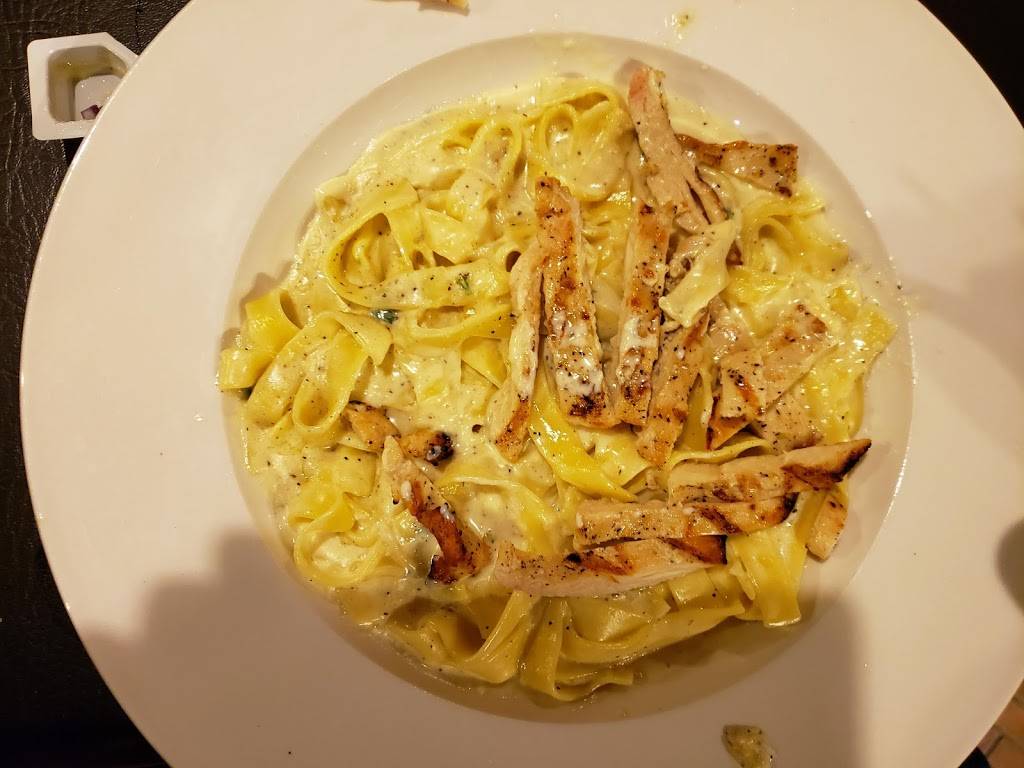 New York Joes Italian Restaurant | restaurant | 1515 W Front St, Alice, TX 78332, USA | 3616610430 OR +1 361-661-0430