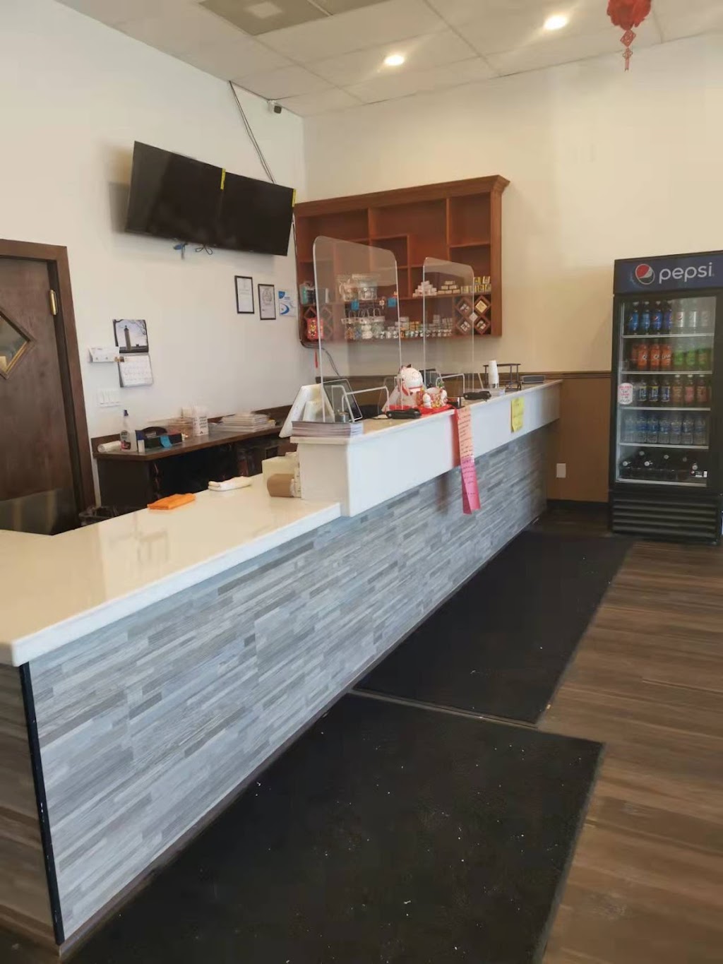 Kirin Court | restaurant | 5624 Peach St B-17, Erie, PA 16509, USA | 8146365038 OR +1 814-636-5038