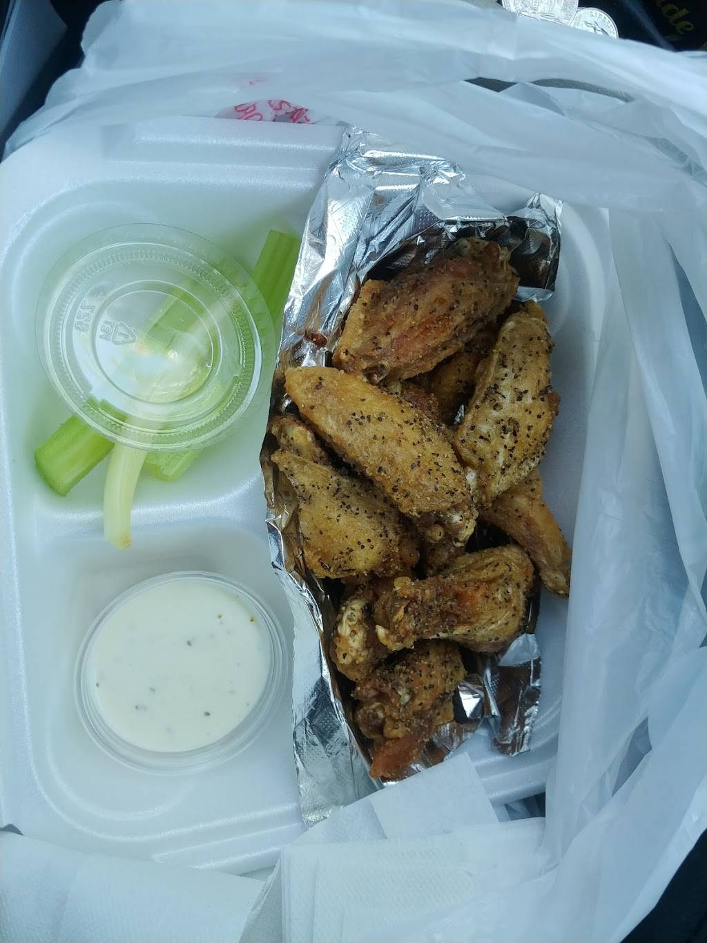 Hot wing connections | restaurant | 1807 S Lumpkin Rd # F, Columbus, GA 31903, USA | 7066827891 OR +1 706-682-7891