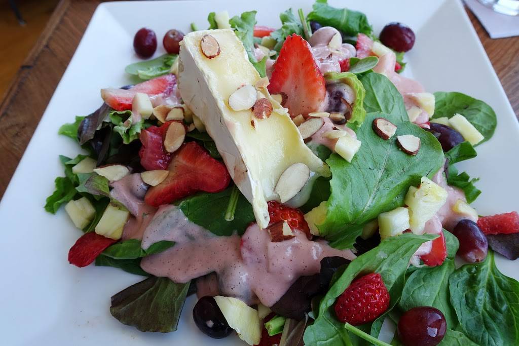 Blue Water Grill & Raw Bar | restaurant | 2000 Sailfish Dr, Manteo, NC 27954, USA | 2524731955 OR +1 252-473-1955