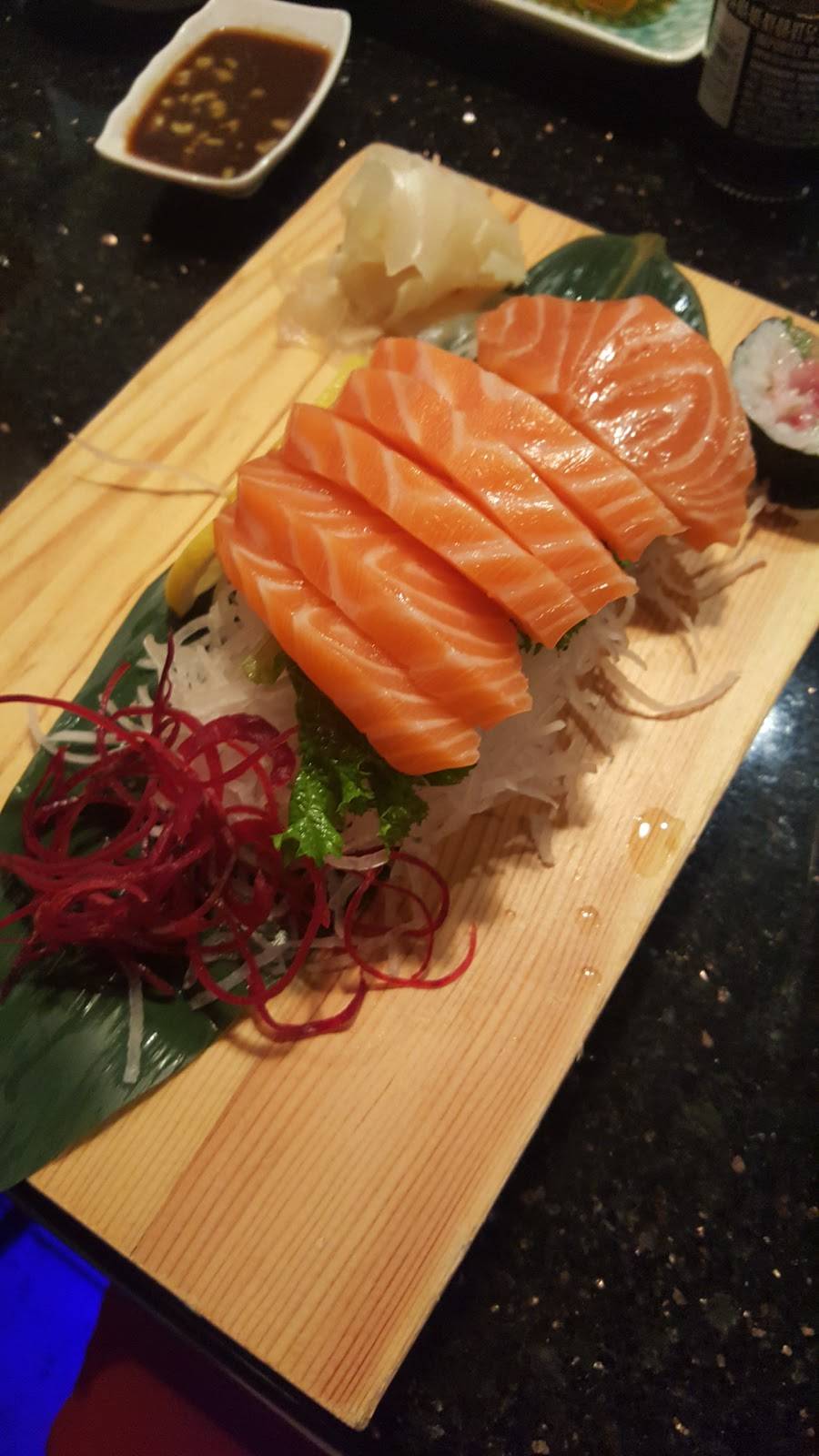 Yellowtail Sushi and Steak | restaurant | 18255 N 83rd Ave B113, Glendale, AZ 85308, USA | 6238251822 OR +1 623-825-1822