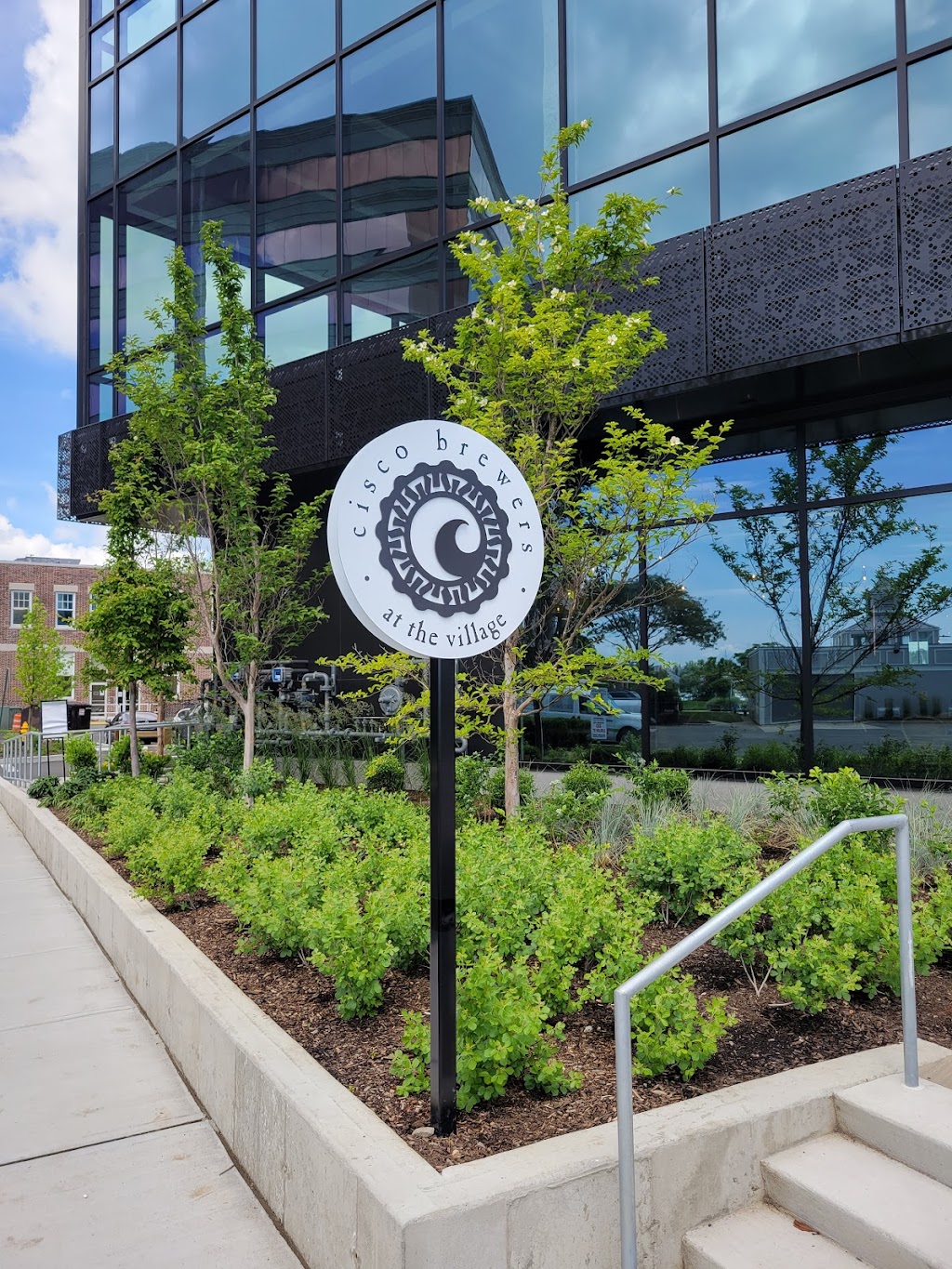 Cisco Brewers at The Village | restaurant | 4 Star Point Suite 102, Stamford, CT 06902, USA | 4752701300 OR +1 475-270-1300