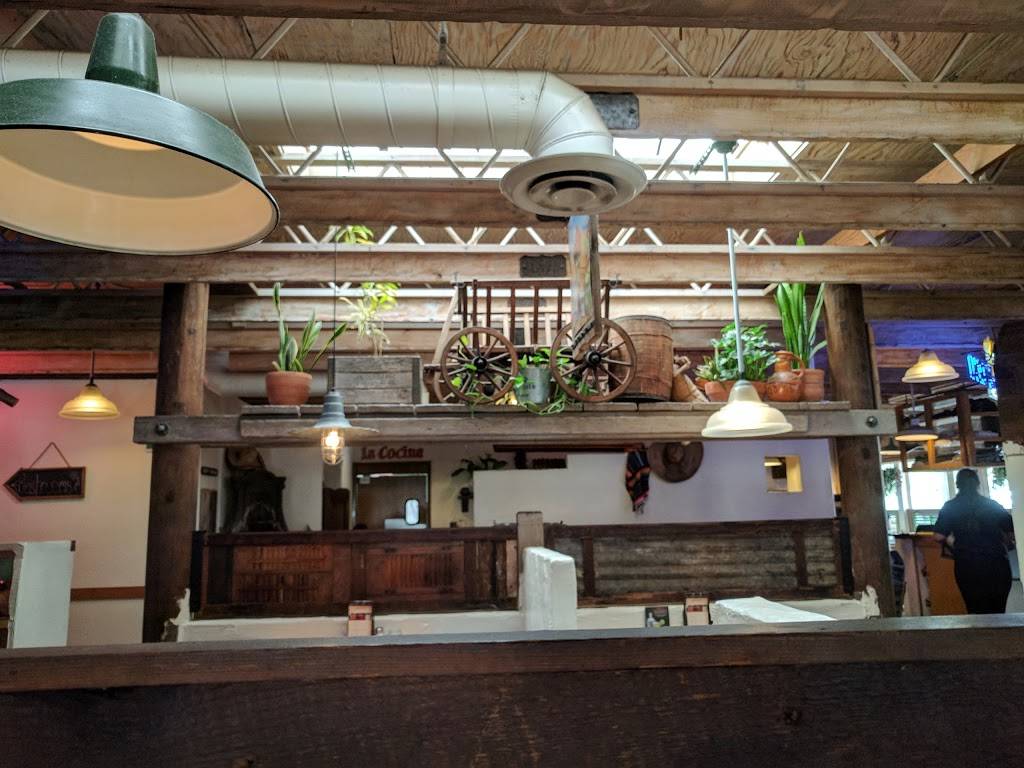 Old Juans Cantina | restaurant | 649 Pier Ave, Oceano, CA 93445, USA | 8054895680 OR +1 805-489-5680