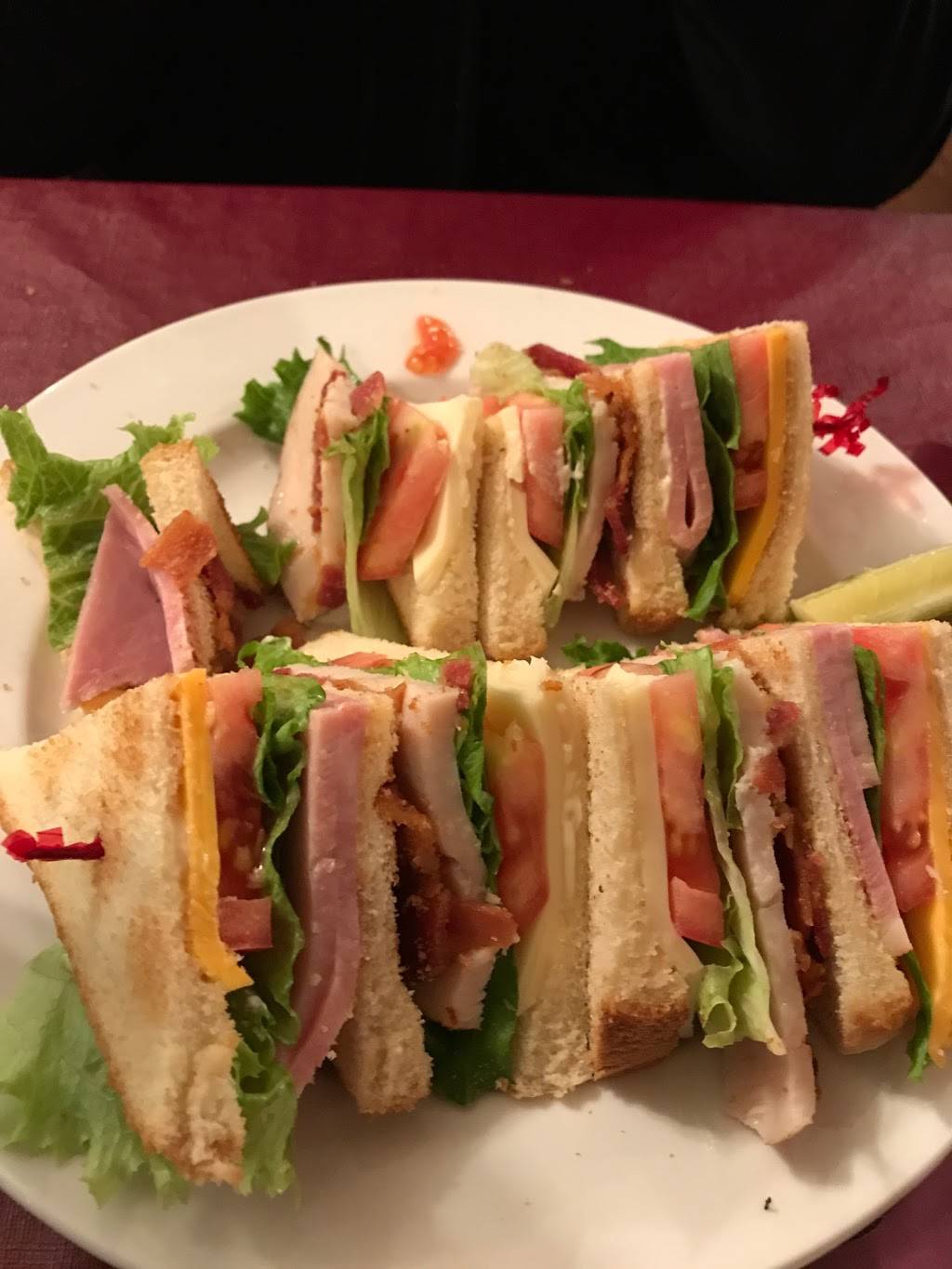 Pauls Family Restaurant | restaurant | 1111 Tsali Blvd, Cherokee, NC 28719, USA | 8284979012 OR +1 828-497-9012