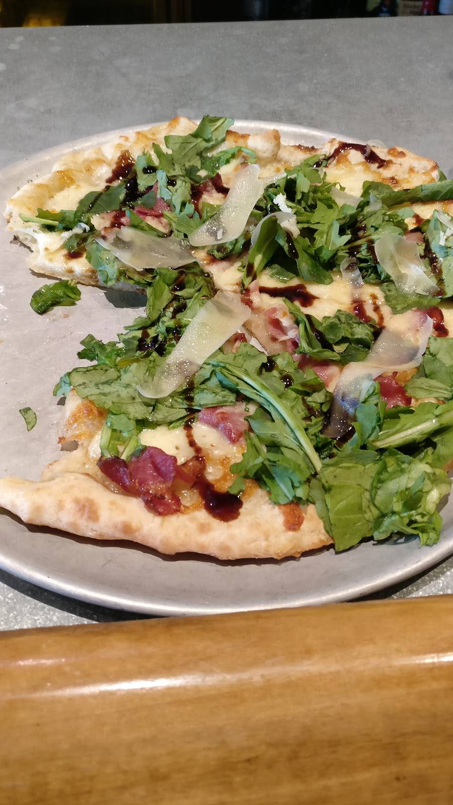 Flying Saucer Draught Emporium | restaurant | 1400 N Germantown Pkwy Suite 114, Cordova, TN 38016, USA | 9017555530 OR +1 901-755-5530