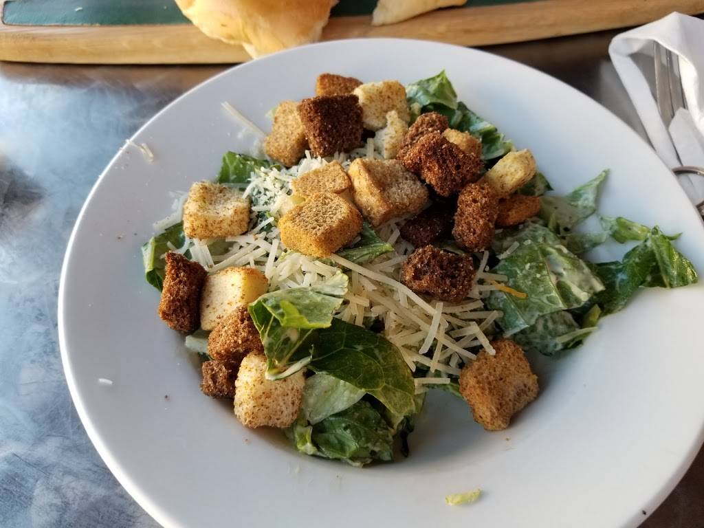 Rails Craft Brew & Eatery | restaurant | 114 St Louis Ave, Seymour, IN 47274, USA | 8122711191 OR +1 812-271-1191