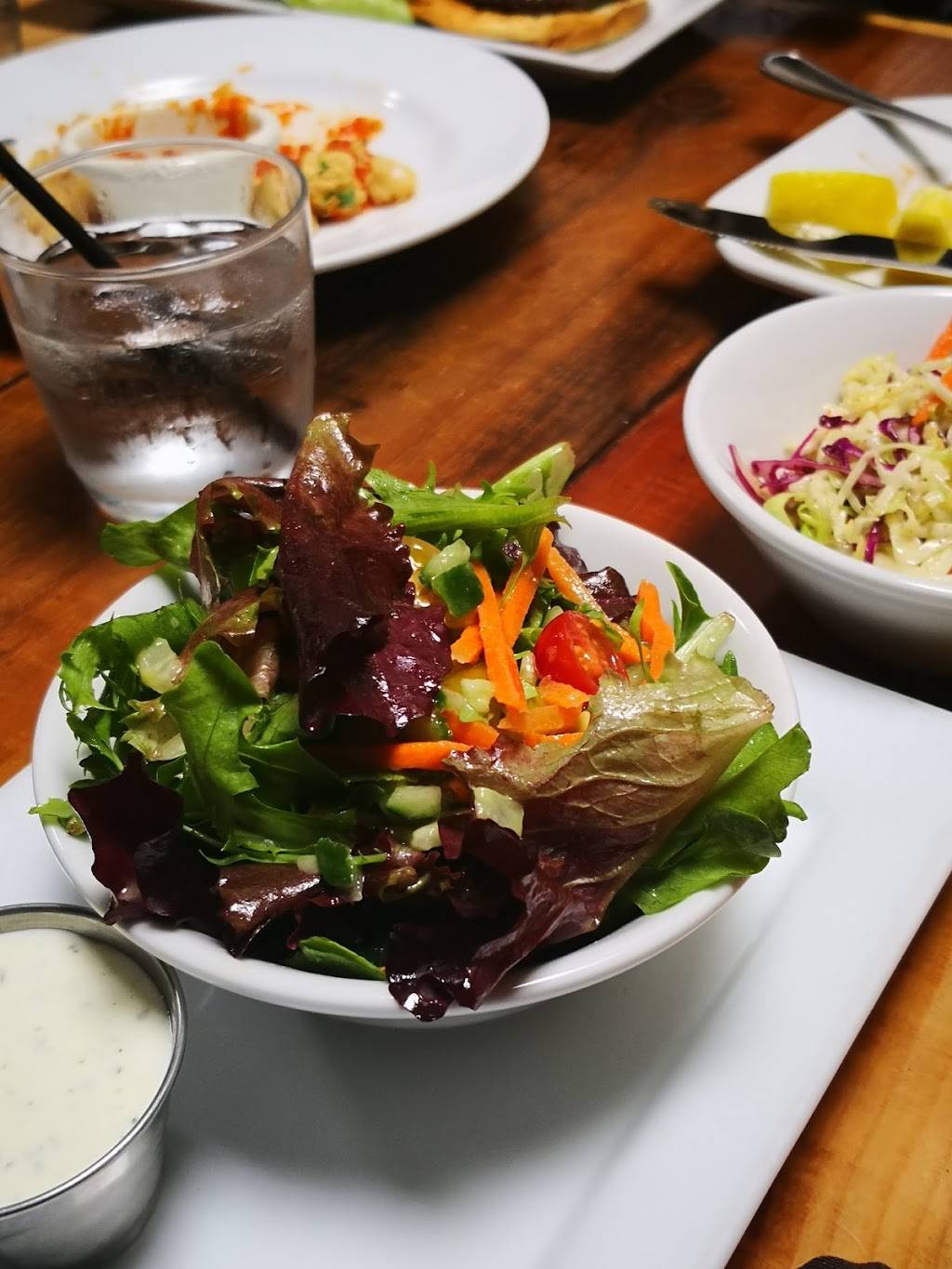 B&V Whiskey Bar & Grille | restaurant | 400 1st St E, Sonoma, CA 95476, USA | 7079387110 OR +1 707-938-7110