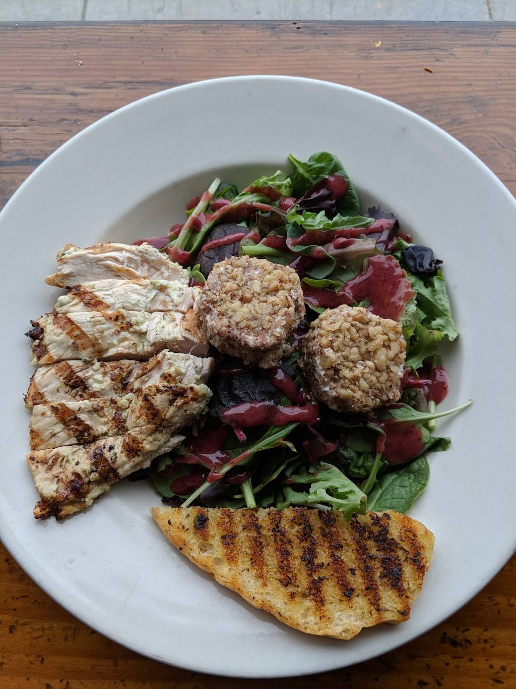 Lake Street Cafe Inc | restaurant | 21 S Lake St, Elkhart Lake, WI 53020, USA | 9208762142 OR +1 920-876-2142