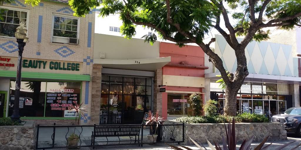 The Slummin Gourmet | restaurant | 224 E 2nd St, Pomona, CA 91766, USA | 9094696464 OR +1 909-469-6464