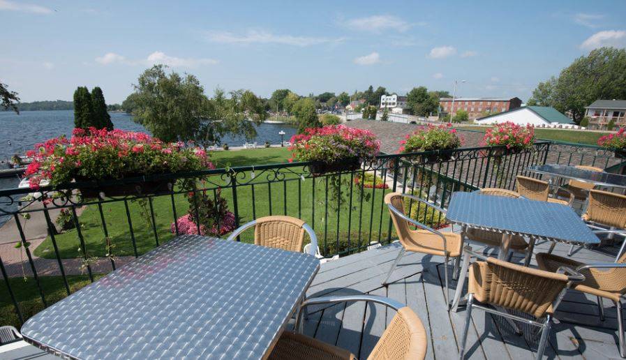 Watermark Restaurant (Gananoque Inn & Spa) | restaurant | 550 Stone St S, Gananoque, ON K7G 2A8, Canada | 6133822165 OR +1 613-382-2165