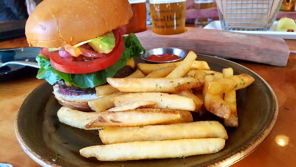 Barrel Head Brewhouse | restaurant | 1785 Fulton St, San Francisco, CA 94117, USA | 4154166989 OR +1 415-416-6989