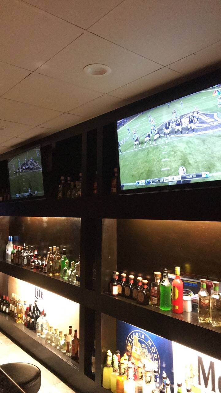 La Barra Bar & Grill | restaurant | 416 Richey St, Pasadena, TX 77506, USA | 2815012250 OR +1 281-501-2250