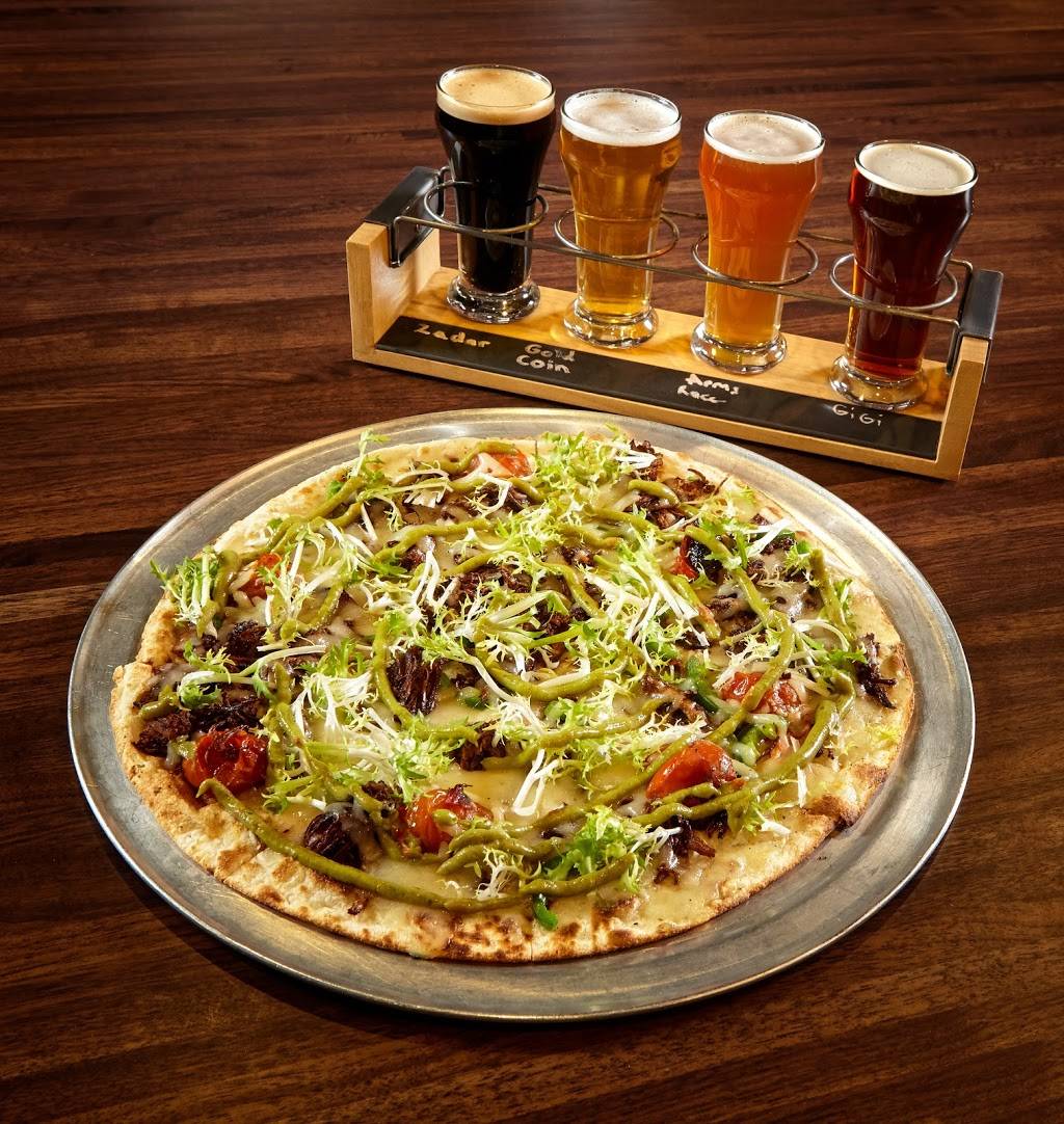 Draft Day | restaurant | 3184 IA-22, Riverside, IA 52327, USA | 3196481234 OR +1 319-648-1234