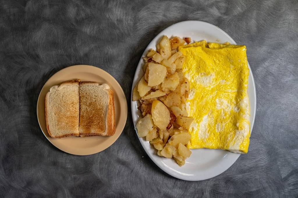 Brunics | meal delivery | 2000 S 17th St, Philadelphia, PA 19145, USA | 2157557645 OR +1 215-755-7645