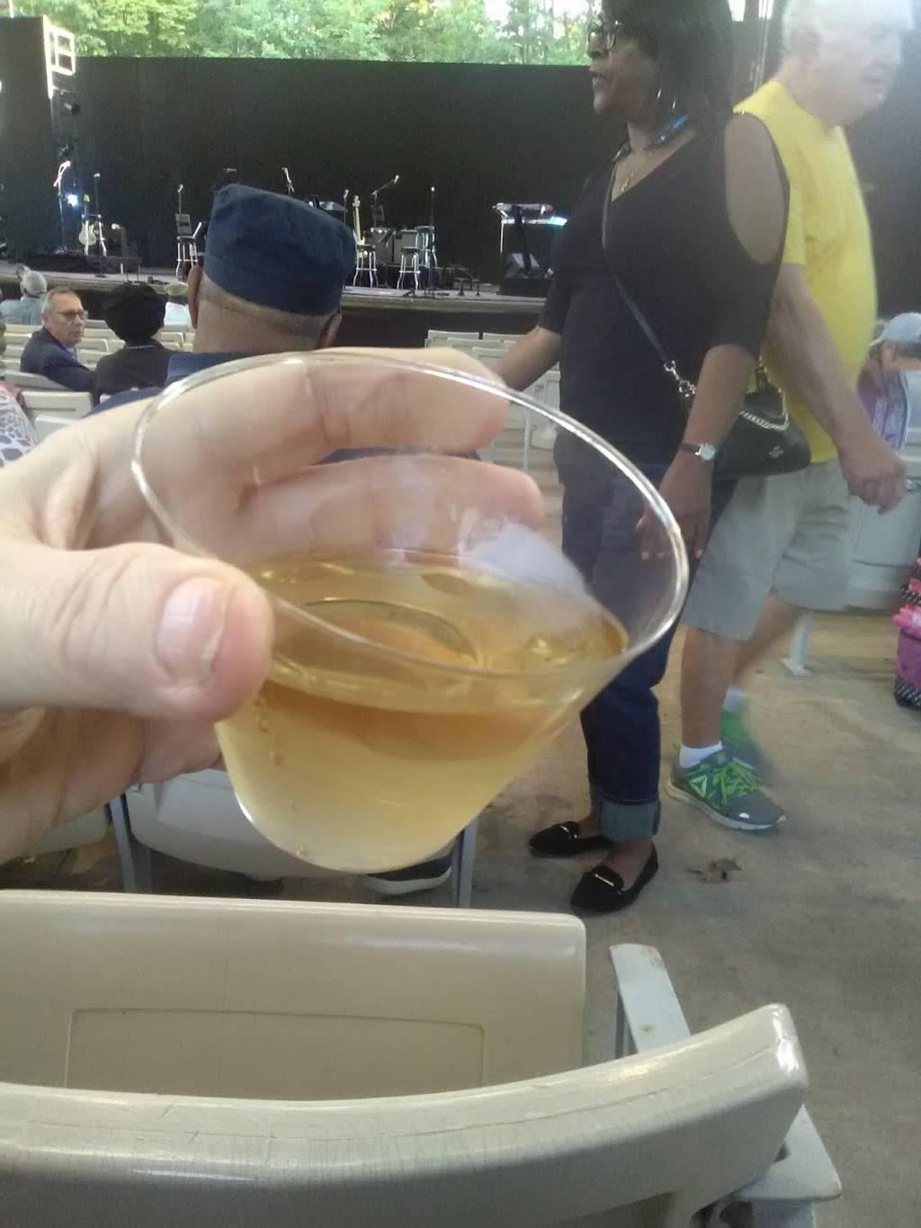 Cain Park Grill | restaurant | 14501-14549 Superior Rd, Cleveland Heights, OH 44118, USA | 2163713000 OR +1 216-371-3000