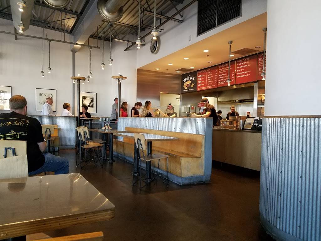 Chipotle Mexican Grill | restaurant | 3039 W Peoria Ave Ste C105, Phoenix, AZ 85029, USA | 6029445060 OR +1 602-944-5060