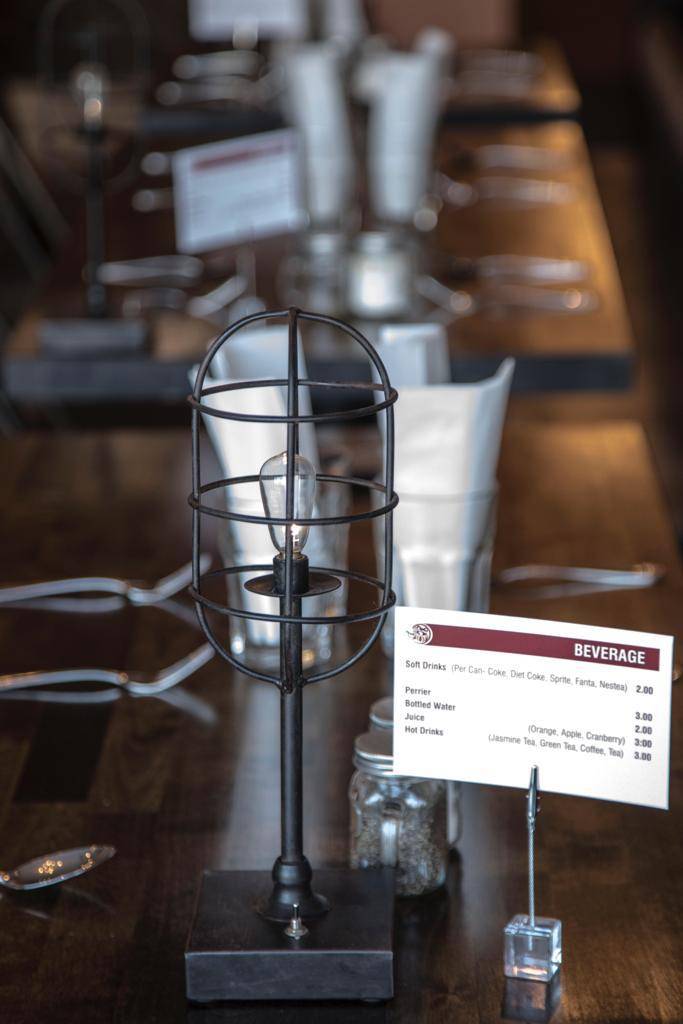 Red Panda | restaurant | 730 Lakeshore Rd E, Mississauga, ON L5G 1J6, Canada | 9059907478 OR +1 905-990-7478